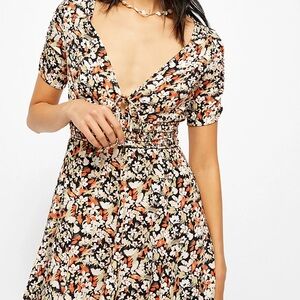 FREE PEOPLE Forget Me Not Mini Dress Size 2 Floral Short Sleeve boho cottage